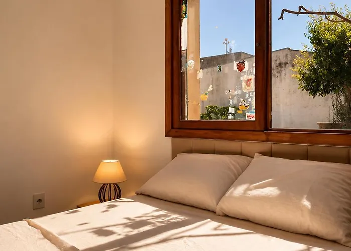 Hostel Serena, Prox Do Aeroporto